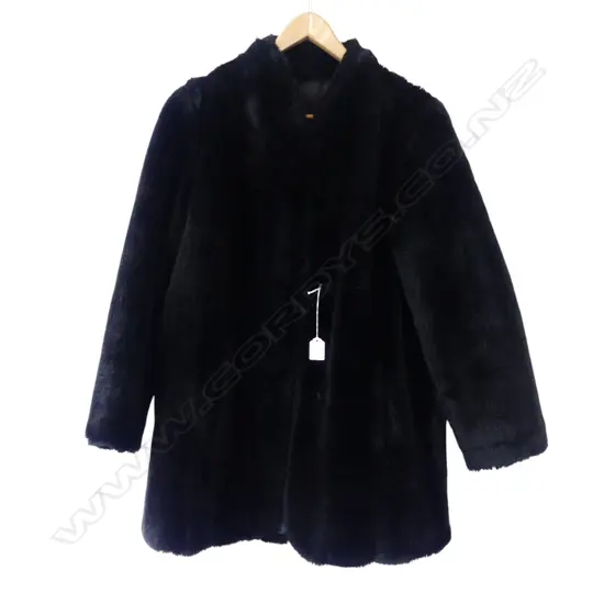 VINTAGE FAUX FUR JACKET, SIZE S/M