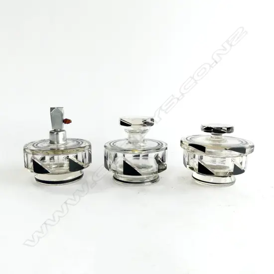 3 PCE ART DECO SET; 2 PERFUME BOTTLES + LIDDED CONTAINER H.105mm ON WITH RUST