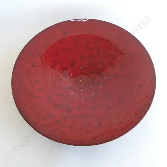 KEUM SUN LEE SHALLOW DISH, RED w GOLD DETAIL, Dia.400MM