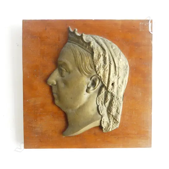 GOLD METAL probably bronze  QUEEN VICTORIA PLAQUE 295x295mm