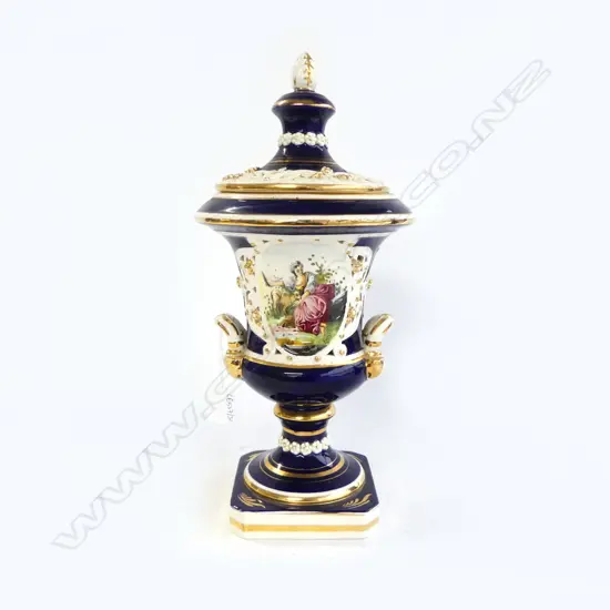 ORNATE ITALIAN LIDDED URN H.380mm