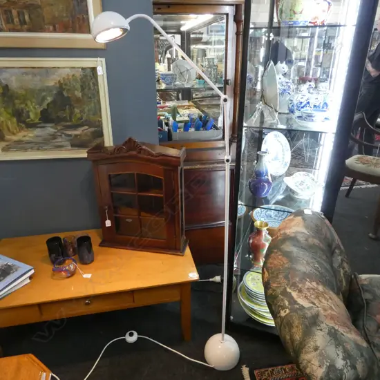 GERMAN WHITE METAL ADJUSTABLE FLOOR LAMP H.1500mm