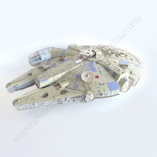 2008 HASBRO STAR WARS MILLENNIUM FALCON WITH MOVING PARTS, SOUND EFFECTS & LIGHTS + CHEWBACCA & HAN SOLO FIGURES working
