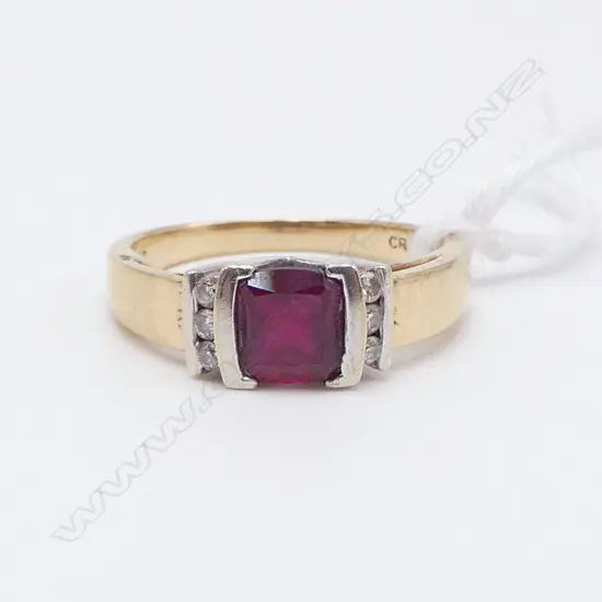 10CT CREATED RUBY & DIAMOND RING, 3gms SIZE P