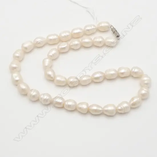 BAROQUE PEARL NECKLACE L.410mm fresh water?