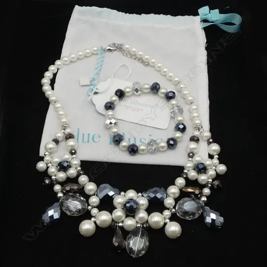 BLUE ILLUSION PEARL NECKLACE & BRACELET SET 