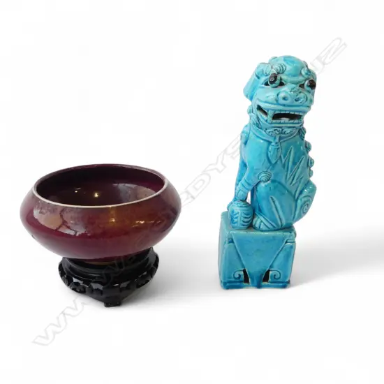 ORIENTAL VASE ON WOODEN STAND + BLUE GLAZE SHISHI DOG H.200mm