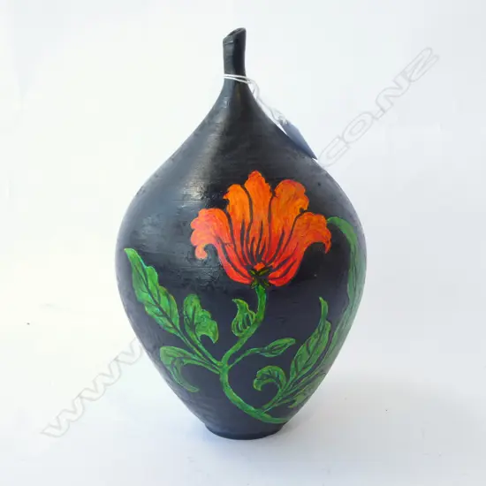 UNGLAZED KEUM SUN LEE OVOID VASE w PAINTED FLOWER DESIGN, H.260mm