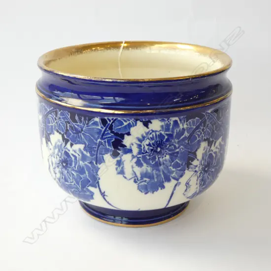 B/W GILDED ROYAL DOULTON 'BRIAR ROSE' JARDINIERE small hairline