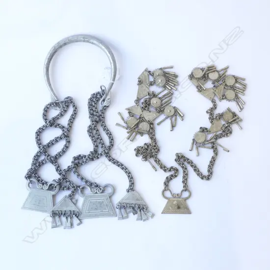 SELECTION OF AFRICAN CHAIN & PENDANT ALUMINUM JEWELLERY 