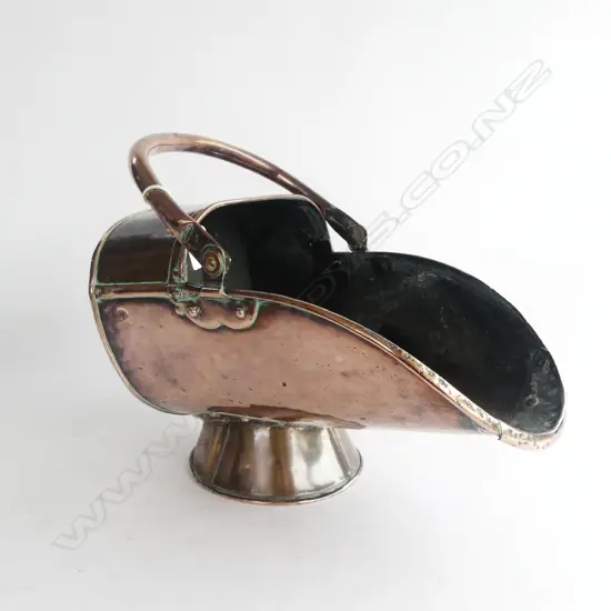 ANTIQUE COPPER COAL SKUTTLE L.420mm