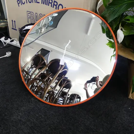 CONVEX MIRROR 595mm dia