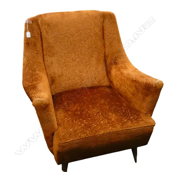 RETRO ARMCHAIR