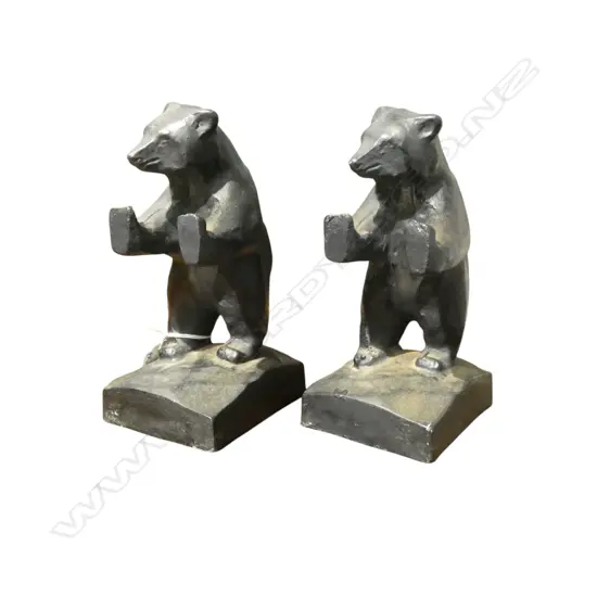 PR CAST IRON BEAR BOOKENDS - MADE IN JAPAN H.180mm