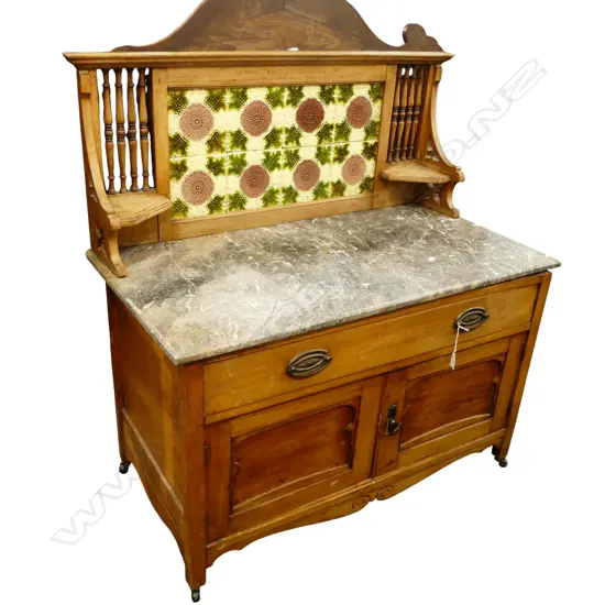COLONIAL MARBLE TOP WASH STAND w. TILED BACK 990x520x1020mm