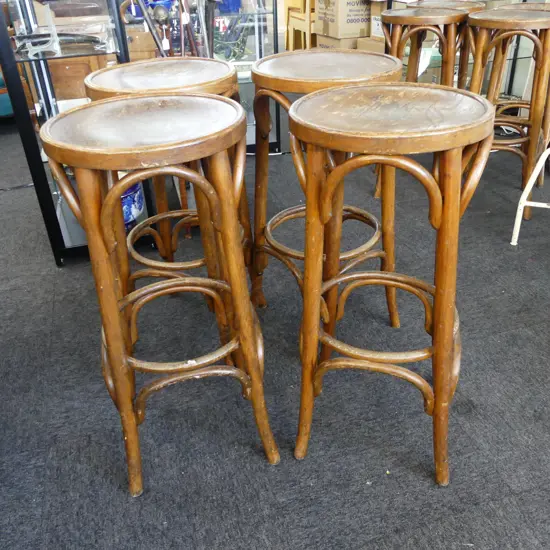 SET OF FOUR BENTWOOD STOOLS H.790mm