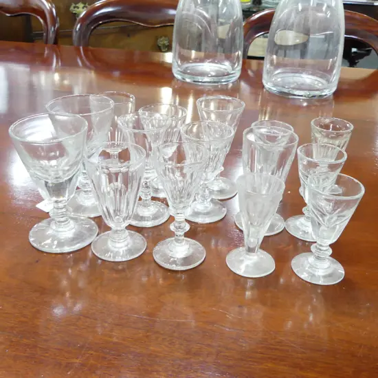 15 ANTIQUE / VINTAGE FACET CUT GLASSES H.125mm