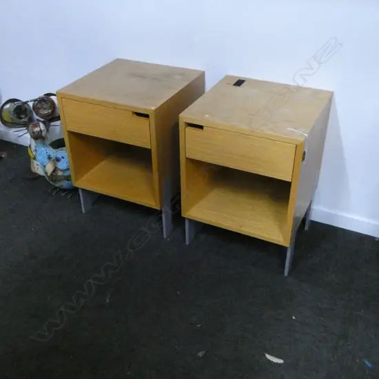 PR MODERN BEDSIDE CABINETS 380x380x530mm