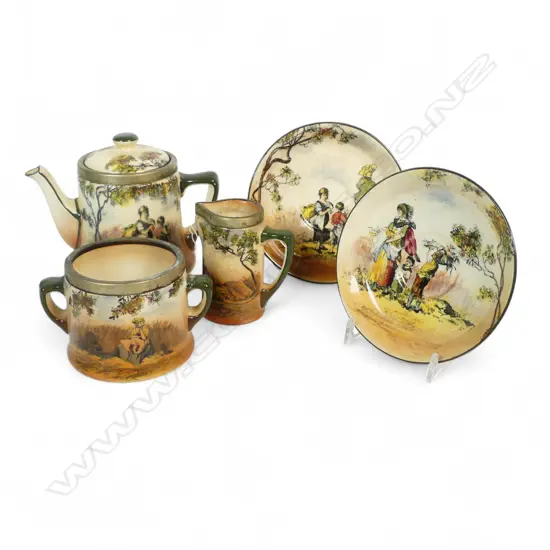 3PC RD THE GLENNERS TEASET & 2 MATCHING SAUCERS  TEAPOT H130MM