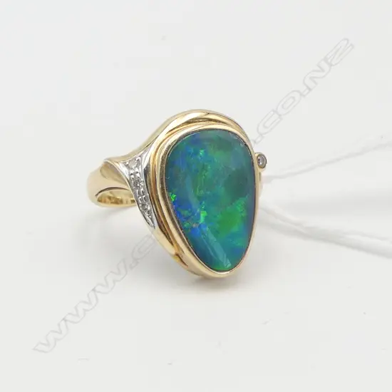**RTV** 14ct BLACK OPAL & DIAMOND RING 5gm size M   ( Very Small hair line to top)