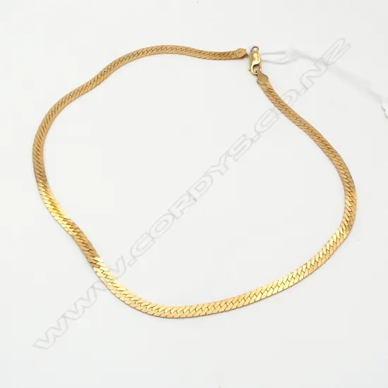 9ct YELLOW GOLD FLAT LINK NECK CHAIN   L.45cm. 19.4gms SLIGHT DAMAGE TO CHAIN
