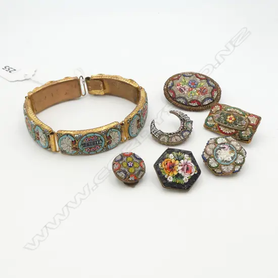 ASST. VINTAG MOSAIC & GILT METAL JEWELLERY; BRACELET, BROOCHES, etc