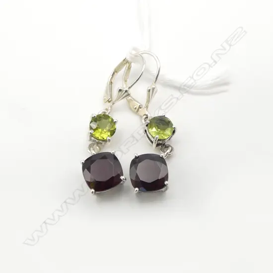 SILVER GARNET & PERIDOT DROP EARRINGS, LEVER BACKS