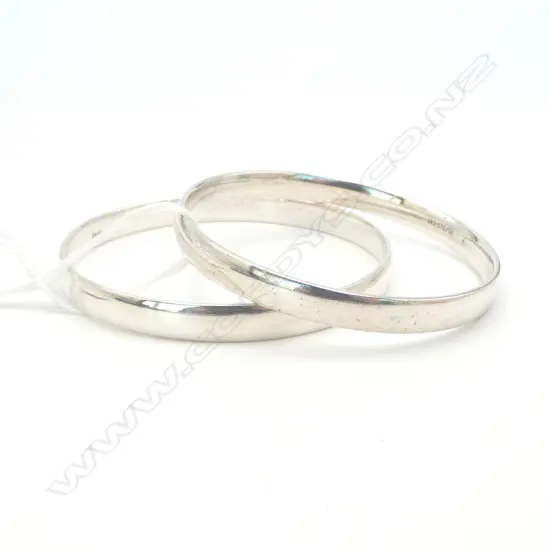 2 STG SILVER BANGLES, 49gms