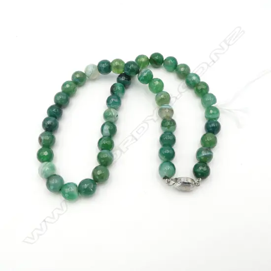 GREEN ONYX NECKLACE, FACET CUT BEADS w SILVER CLASP