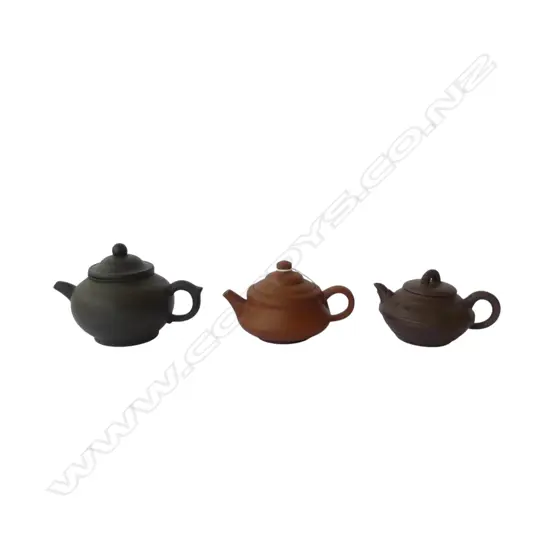3 YIXING WARE TEAPOTS H.100mm