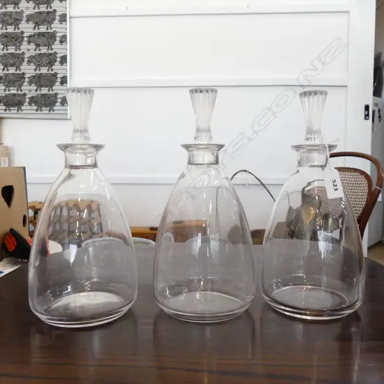 3 LALIQUE DECANTERS H.245mm crack to base of one