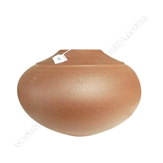 UNMARKED POTTERY VASE Dia.300mm