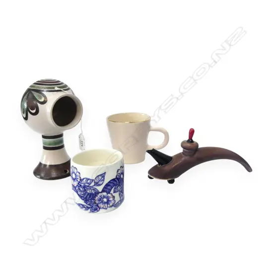 4 PCS NZ POTTERY; ANNEKE BORREN WALL VASE, BRENDAN ADAMS TEAPOT, PORCELAIN BEAKER & CUP, all signed