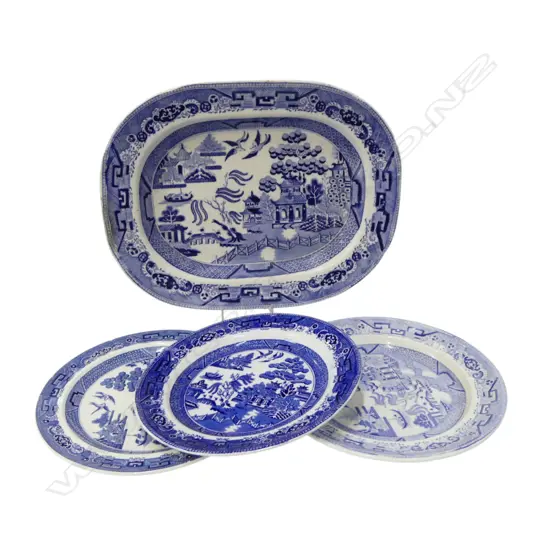 VICTORIAN WILLOW PATTERN ASHETTE W.410mm + 3 OTHER WILLOW PATTERN PLATES some small chips