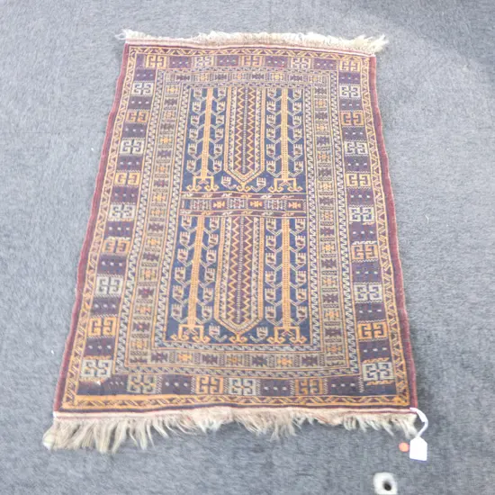 HAND KNOTTED ALL WOOL RUG 900x630mm