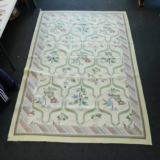 PALE FLATWEAVE RUG 2640x1810mm