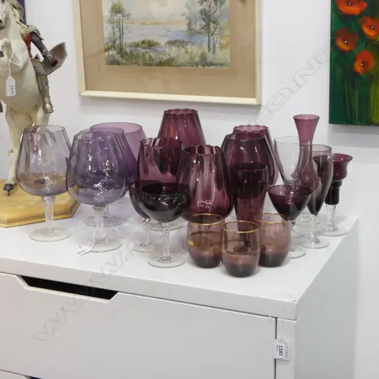 PURPLE ART GLASS H.200mm