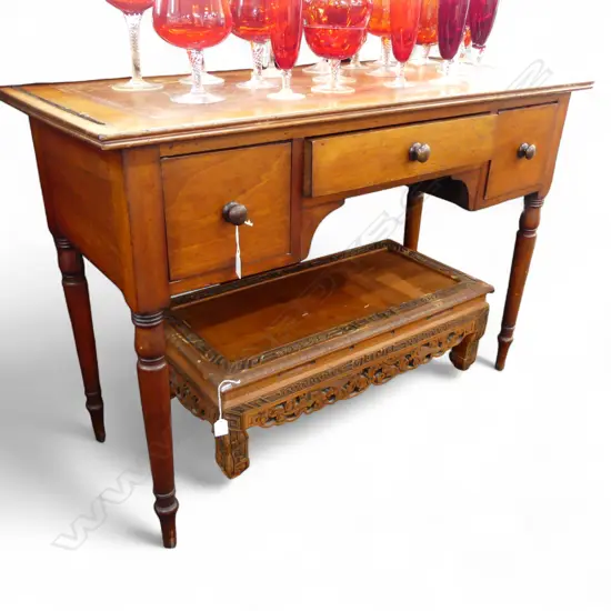 ANTIQUE AUSTRALIAN CEDAR DESK 1060x480x730mm