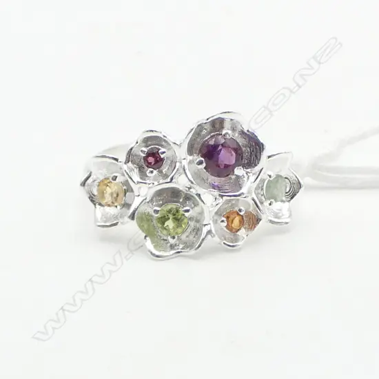 SILVER GEM SET RING, SIZE S