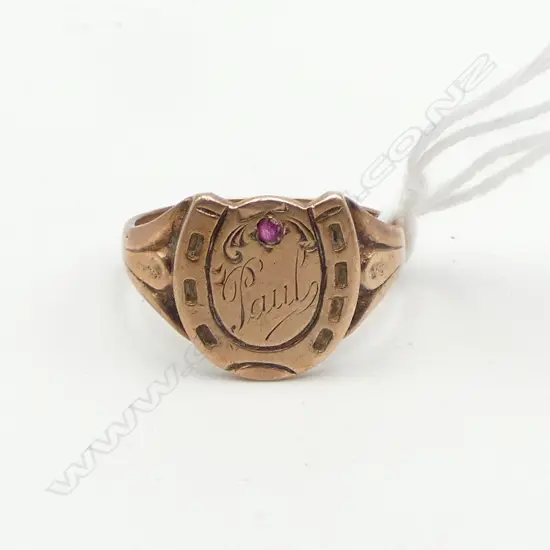 9ct ROSE GOLD HORSE SHOE SHAPE SIGNET RING size T. 4.14gms