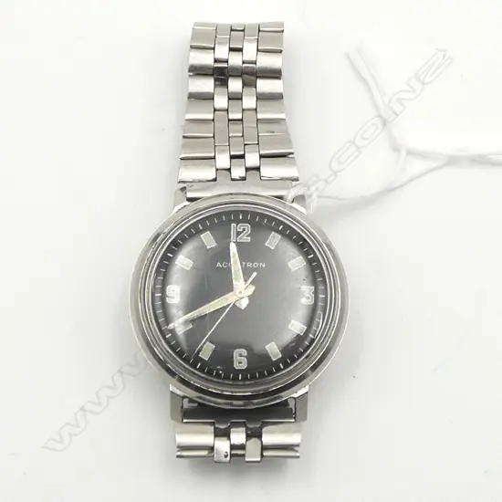 vintage BULOVA ACCUTRON GENT'S WRISTWATCH black dial. Running