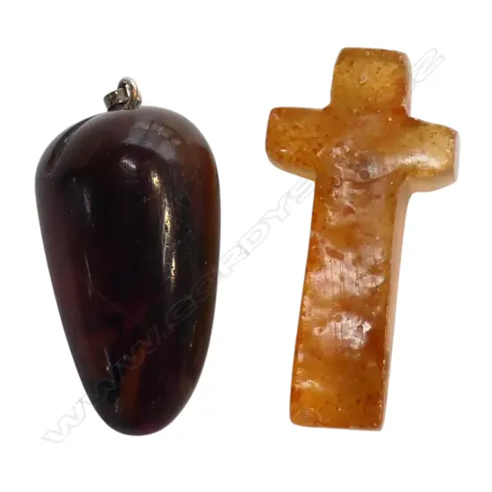 KAURI GUM SILVER TOPPED PENDANT & KAURI GUM CROSS w pounamu bead, L.45mm