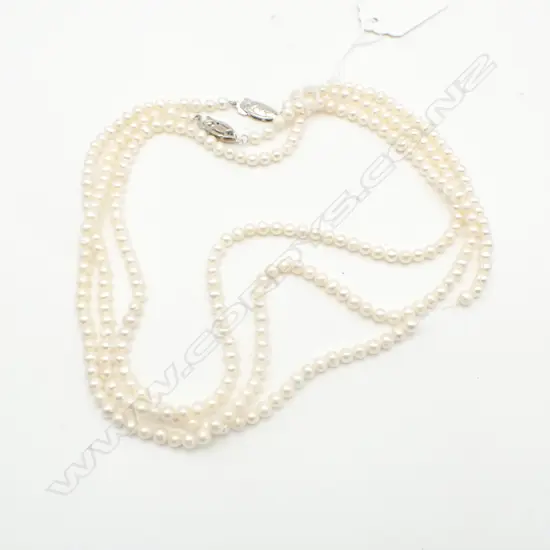 3 FRESH WATER PEARL NECKLACES. 1 WITH NO CLASP.