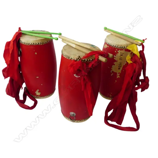 3 CHINESE PERFORMING DRUMS, H.355mm