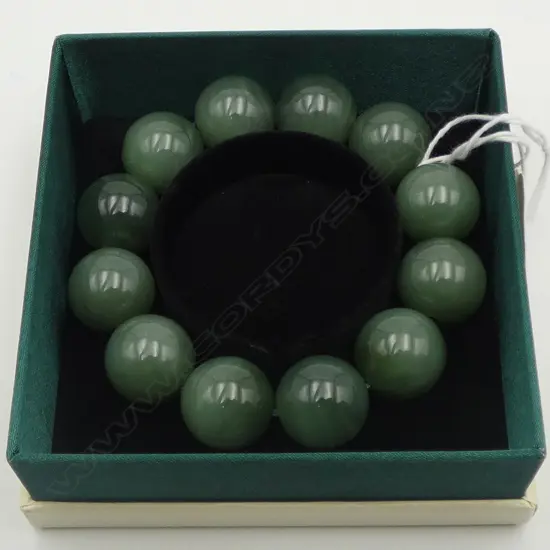 JADE BEAD BRACELET, BOXED