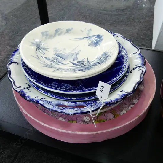 5 B/W CONTINENTAL PLATES + BOXED GIEN CAKE PLATE 320mm dia