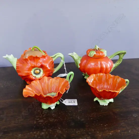 2 R/BAYREUTH TEAPOTS H115MM JUG & CUP