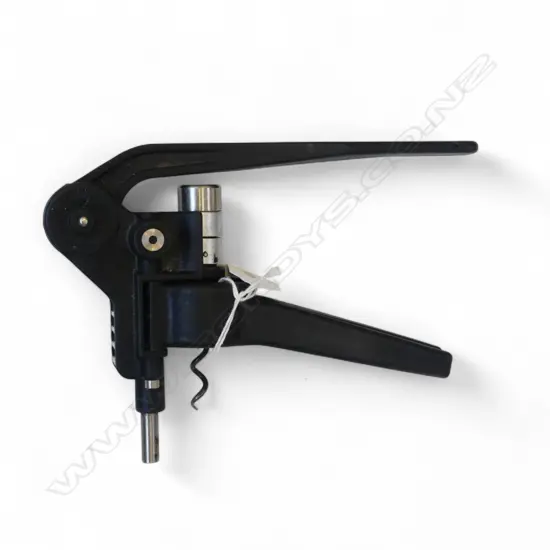 'SCREWPULL' BOTTLE OPENER