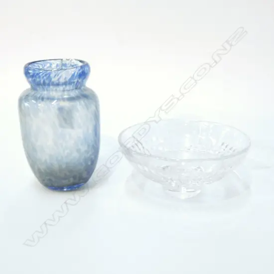 STUDIO GLASS VASE H160 & SUGNED STUDIO GLASS BOWL DIA 150MM
