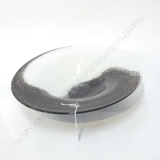 LRG ART GLASS B/W BOWL, Dia.410mm